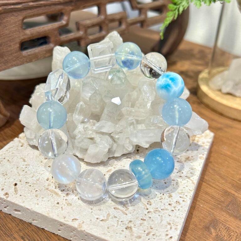 Caribbean Calm - Larimar, Aquamarine & Moonstone Bracelet detail 1
