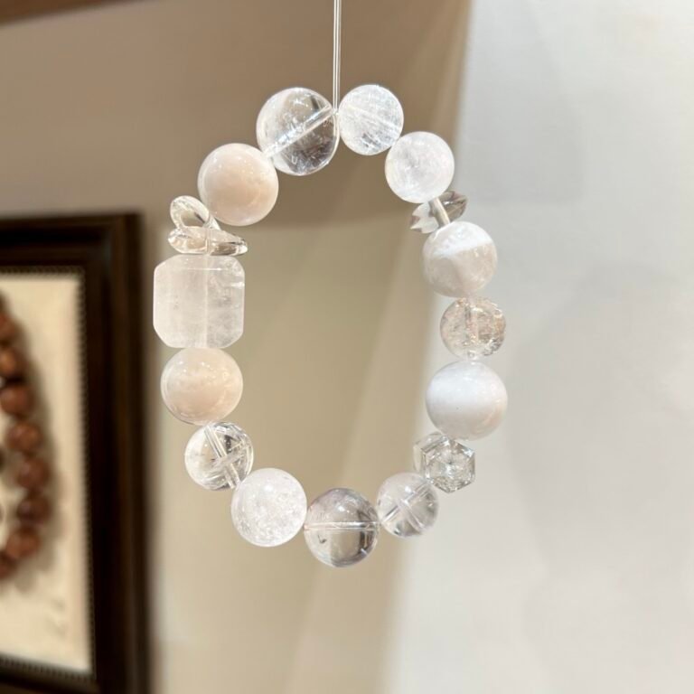 Pure Horizon - Snow Phantom & White Quartz Bracelet detail 1